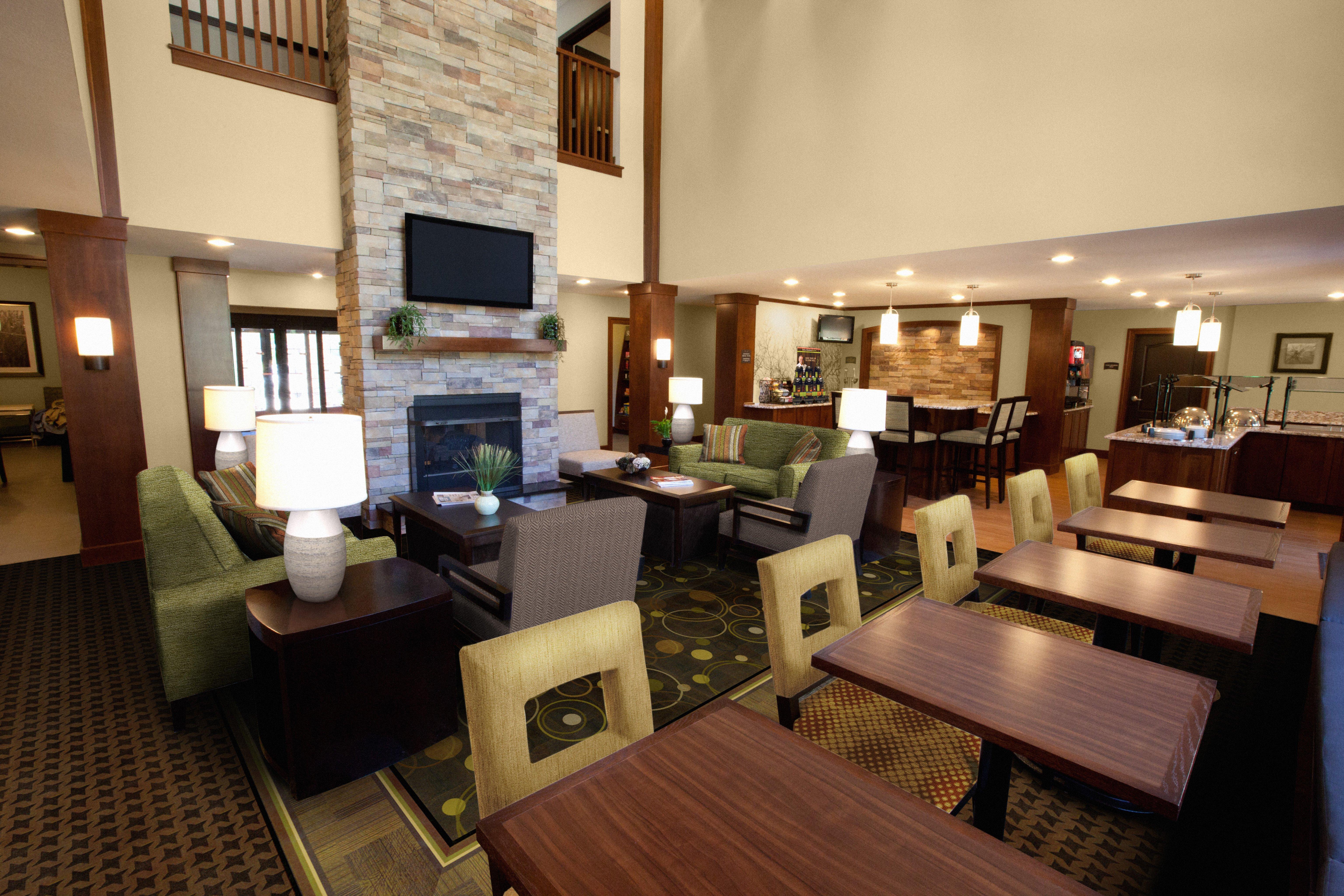 Staybridge Suites St Louis - Westport By Ihg Maryland Heights Εξωτερικό φωτογραφία